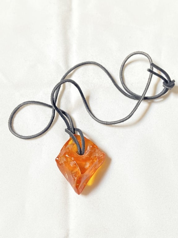 Natural Amber Pendant (1 of 3)