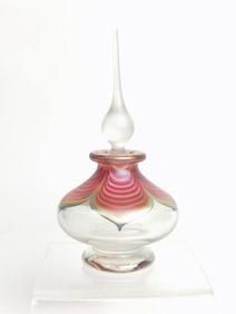 1984 Stuart Abelman Iridescent Pulled Petal Glass