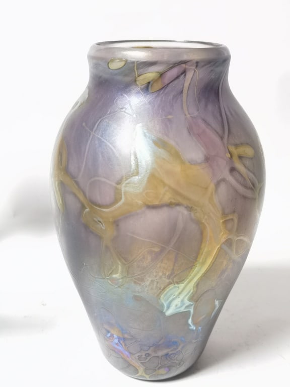 1992 Vintage Signed Iridescent Art Glass Vase (1 of 6)