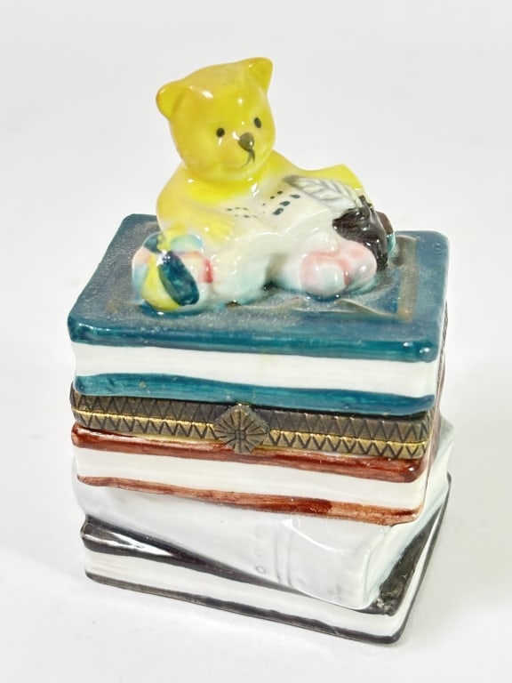 Vintage Books Porcelain Trinket Box: Vintage Books Porcelain Trinket Box, 3.5in by 2.25in