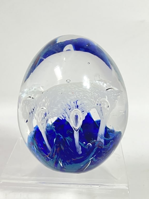 Vintage White Splatter Bubble Blue Glass Paperweig: Vintage White Splatter Bubble Blue Glass Paperweight, 3.5in