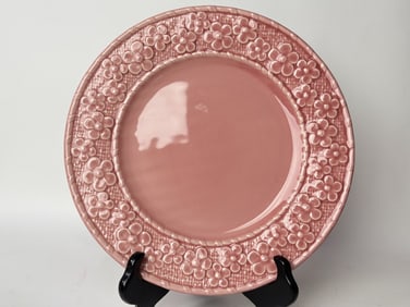 Bordallo Pinheiro Porcelain Pink Plum Flowers Plat