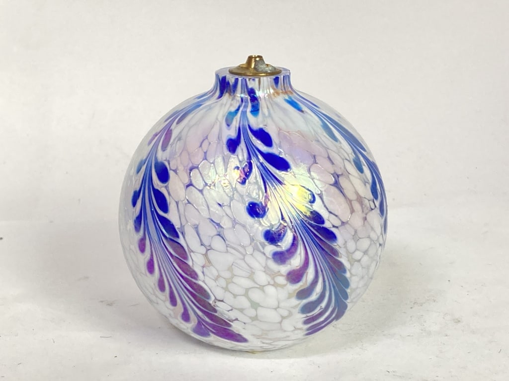 Iridescent Pulled Feather Splatter Glass Fuse Lamp: Iridescent Pulled Feather Splatter Glass Fuse Lamp, 3.5in