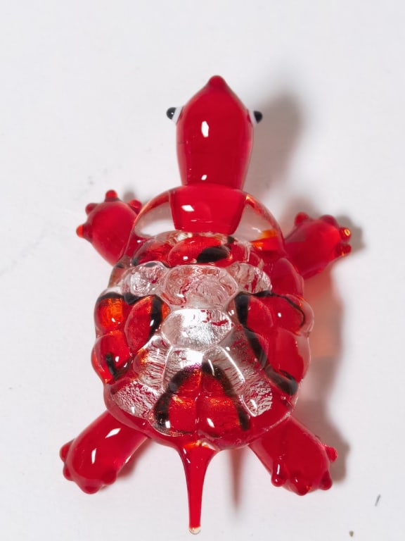 Vintage Lenox Red and Glitter Art Glass Turtle: Vintage Lenox Red and Glitter Art Glass Turtle, 2.75in