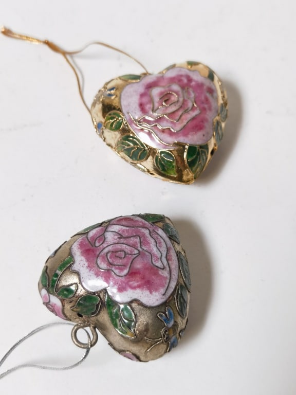 (2) Cloisonne Heart Ornaments: (2) Cloisonne Heart Ornaments, 2in