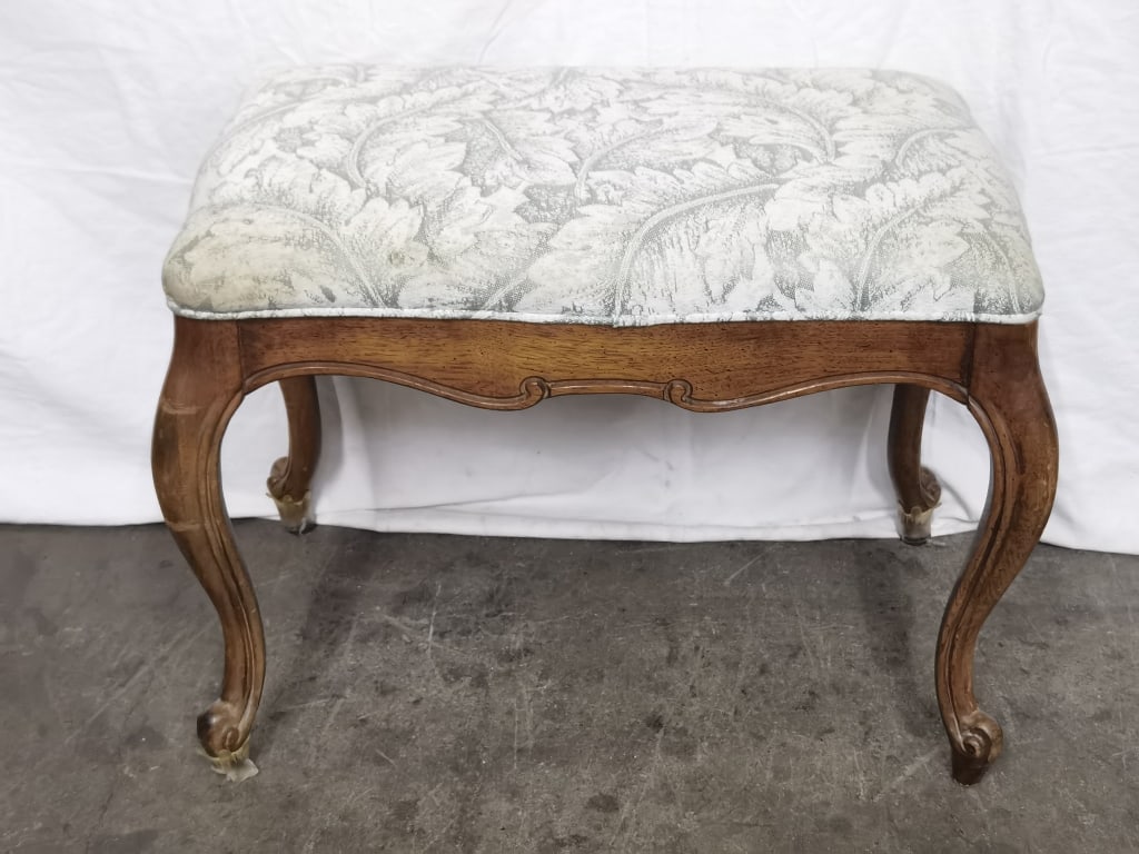 Vintage Louis XV Style Italian Upholstered WalnutB (1 of 4)