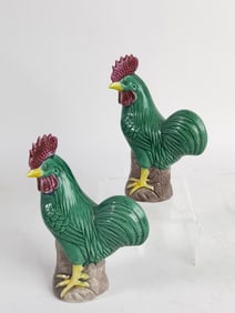 (2) Vintage Chinese Porcelain Sancai Rooster Figur
