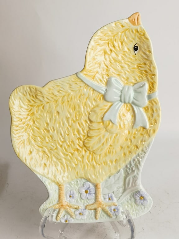 Vintage Kate Williams Porcelain Little Chick Plate: Vintage Kate Williams Porcelain Little Chick Plate, 10.5in