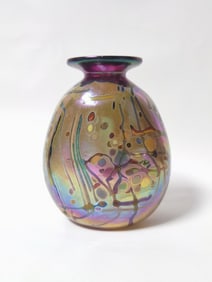 2002 Rick Hunter Iridescent Art Glass Vase
