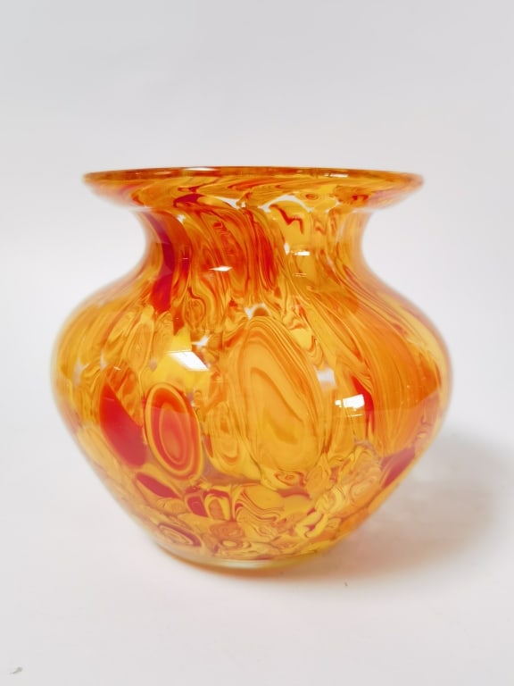 Vintage Orange/Red Swirls Art Glass Vase: Vintage Orange/Red Swirls Art Glass Vase, 4.75in
