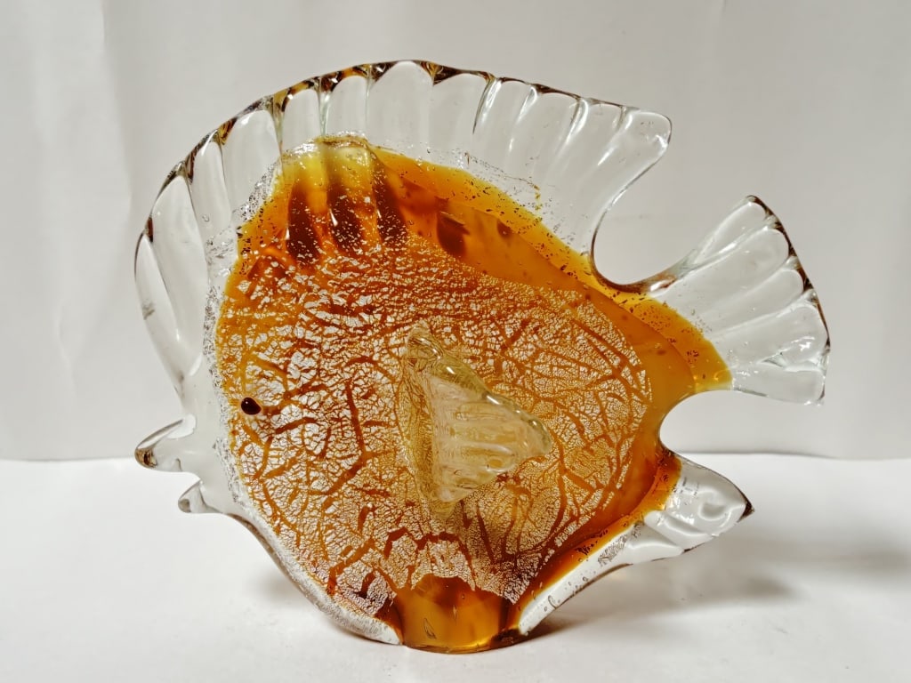 Large Vintage Murano Italy Glitter Amber Art Glass: Large Vintage Murano Italy Glitter Amber Art Glass Fish, 6.5in by 7.5in
