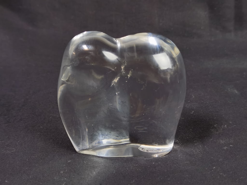 Vintage Baccarat France Crystal Elephant: Vintage Baccarat France Crystal Elephant, 3in