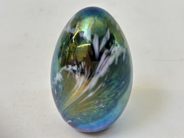 1982 Mt. St. Helen Iridescent Splatter Glass Egg P
