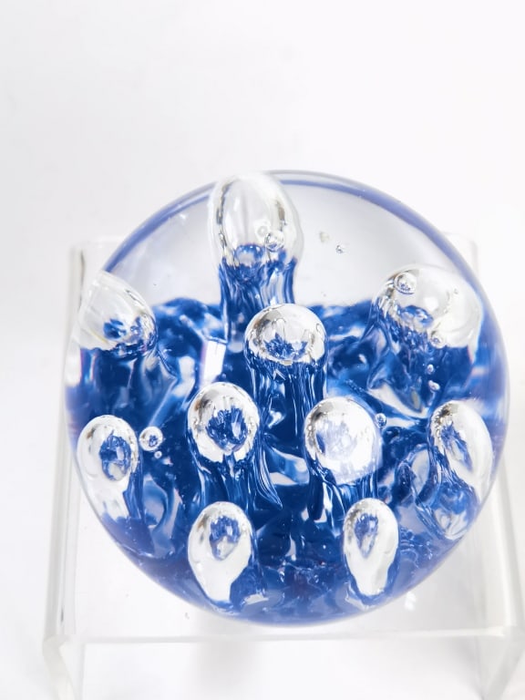 Vintage Blue Bubble Glass Paperweight: Vintage Blue Bubble Glass Paperweight, 2.5in