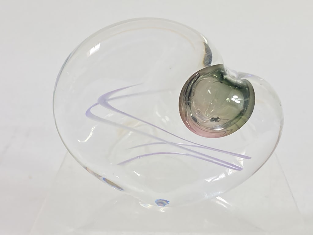1998 Lawin Art Glass Vase Paperweight: 1998 Lawin Art Glass Vase Paperweight, 2.75in by 3.5in
