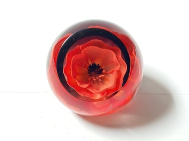 Caithness Scotland Red Flower Glass Paperweight