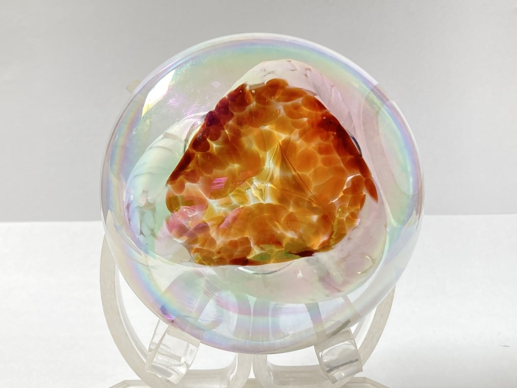 1989 Mt. St. Helen SG Iridescent Art Glass Paperwe: 1989 Mt. St. Helen SG Iridescent Art Glass Paperweight, 1.25in by 3.5in