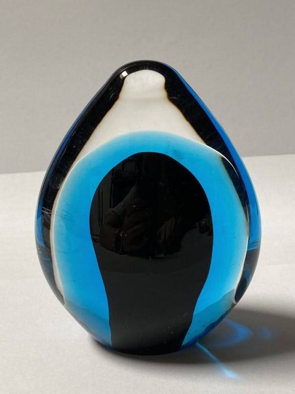 FM Ronneby Sweden M.388 Sommerso Glass Paperweight: FM Ronneby Sweden M.388 Sommerso Glass Paperweight, 4 1/8in by 3 3/8in