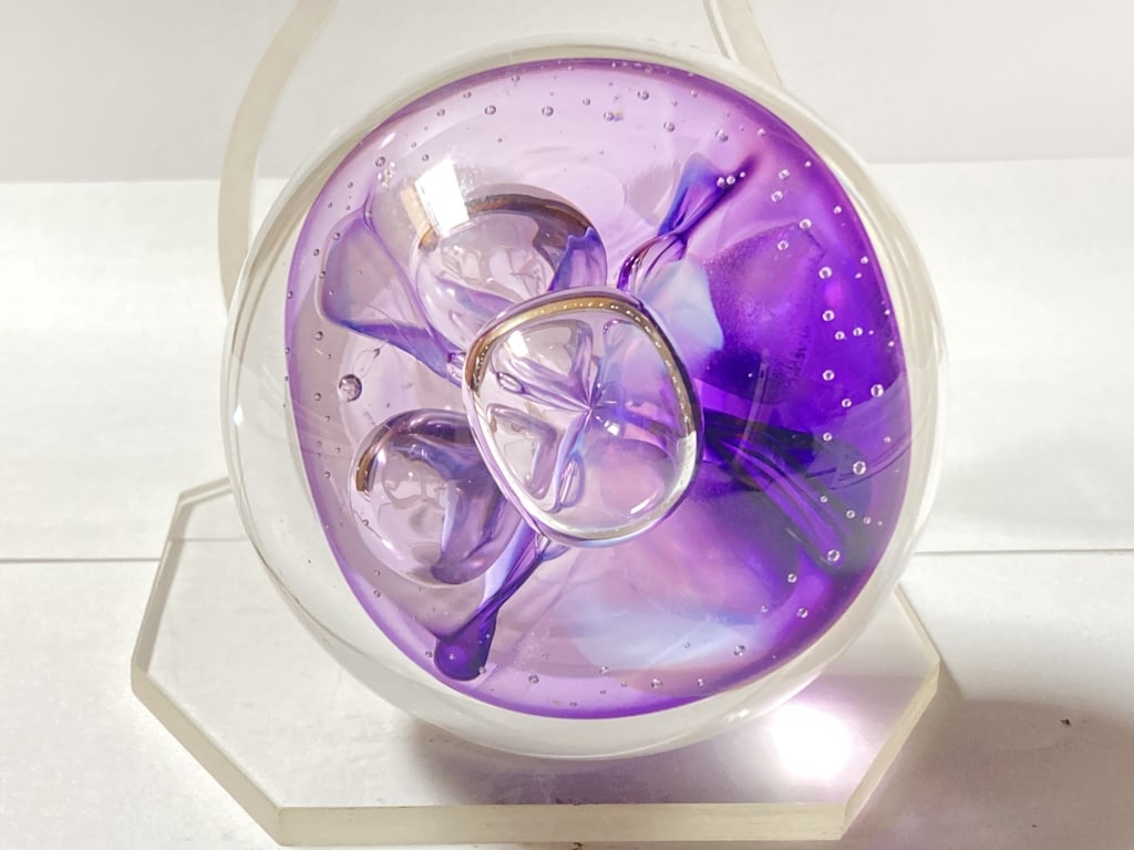 1996 Signed Fennoway(?) Amethyst Bubble Glass Pape (1 of 4)