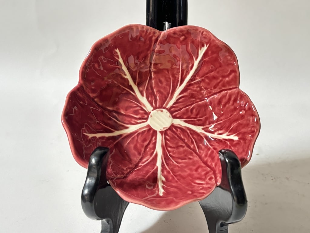 Bordallo Pinheiro Porcelain Red Cabbage Dish: Bordallo Pinheiro Porcelain Red Cabbage Dish, 4.75in by 1.5in