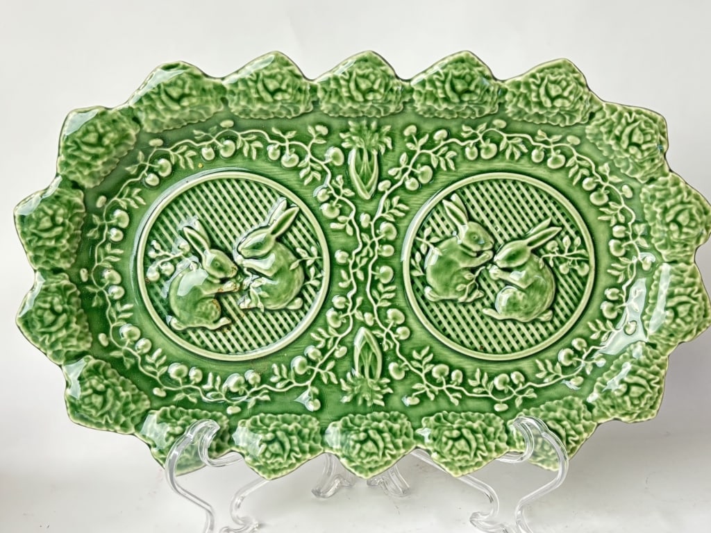 Bordallo Pinheiro Porcelain Rabbit Green Accent Ov: Bordallo Pinheiro Porcelain Rabbit Green Accent Oval Plate, 13.25in by 8.25in