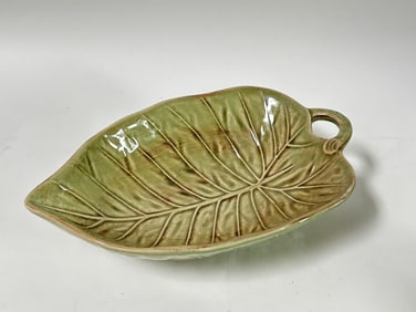 Vintage Bordallo Pinheiro Porcelain Leaf Plate