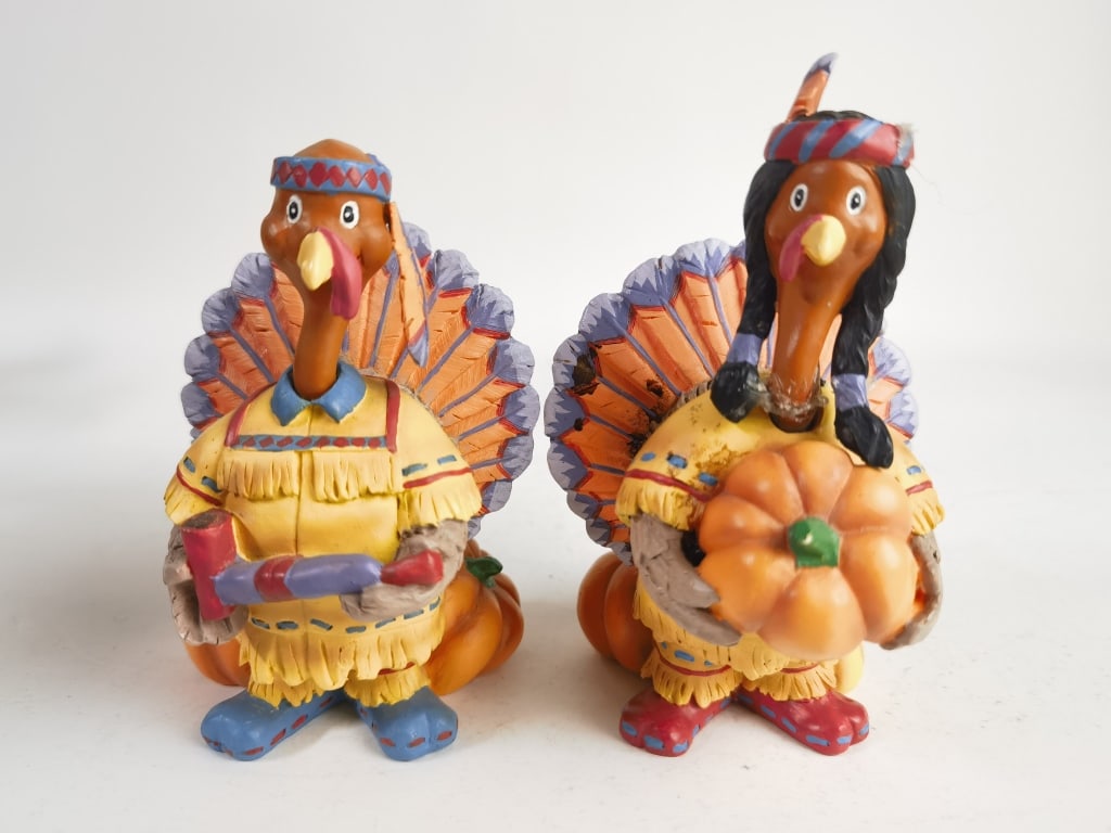 Pr. of Thanksgiving Turkey Figurines: Pr. of Thanksgiving Turkey Figurines, 4.5.in & 5.5in