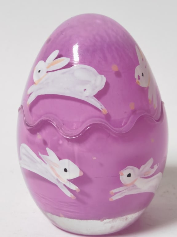 Vintage Hand Painted Art Glass Easter Egg Box (1 of 3)