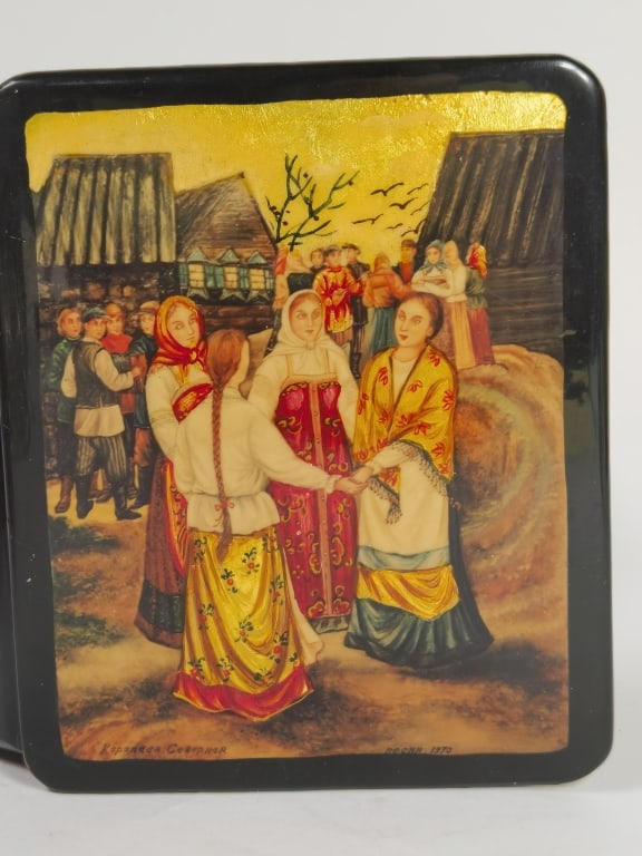Vintage Russian Hand Painted Lacquer over Wood Tri (1 of 6)