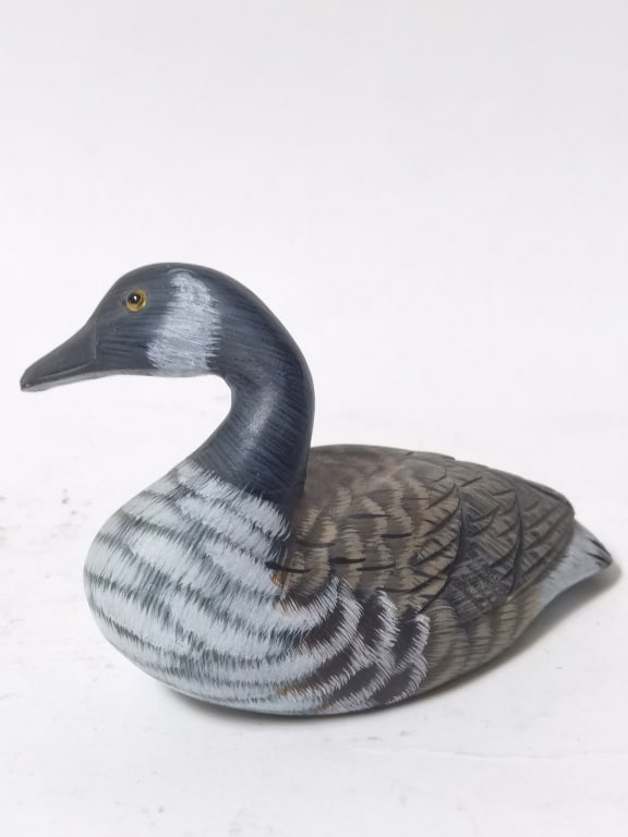 Small Vintage Hand Painted Wood Duck Decoy (1 of 4)