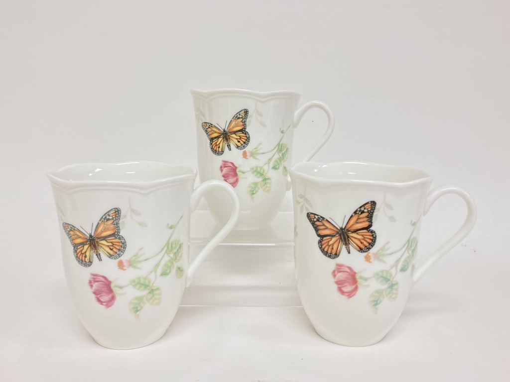 (3) Lenox Porcelain Butterfly Meadow Monarch Mugs: (3) Lenox Porcelain Butterfly Meadow Monarch Mugs, 4.25in