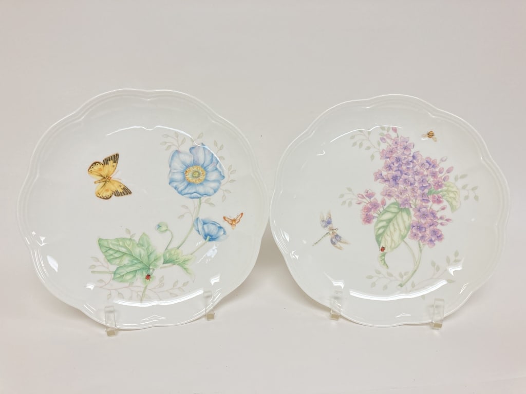 (2) Lenox Porcelain Butterfly Meadow Accent Plates: (2) Lenox Porcelain Butterfly Meadow Accent Plates, 9in