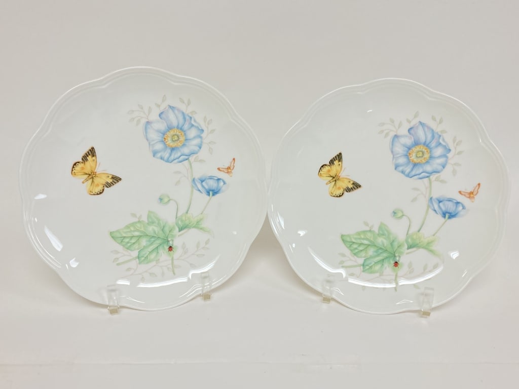 Pr. of Lenox Porcelain Butterfly Meadow Monarch Ac: Pr. of Lenox Porcelain Butterfly Meadow Monarch Accent Plates, 8 11/16in by 1.75in