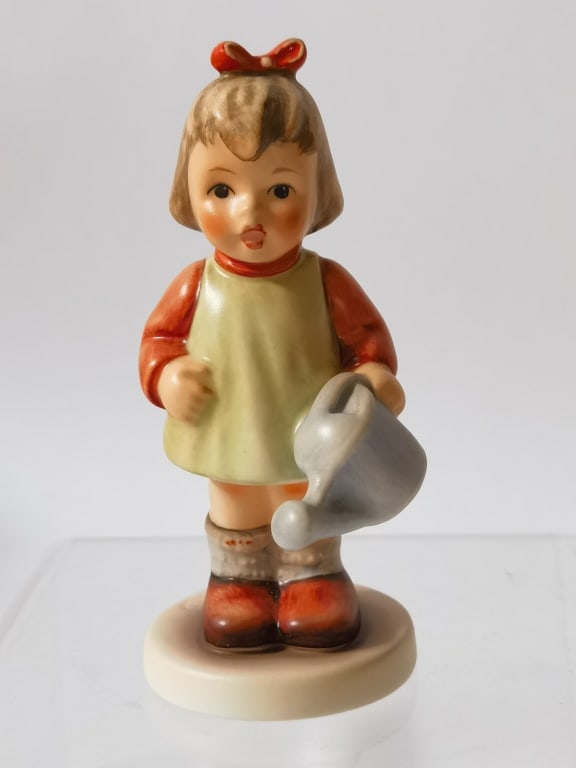 Goebel Hummel Porcelain "Nature's Gift" Figurine: Goebel Hummel Porcelain "Nature's Gift" Figurine, 3.75in