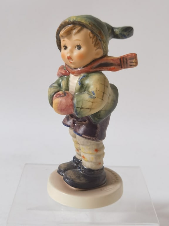 1981 Goebel Hummel Porcelain Sp. Ed. #6 "It's Col: 1981 Goebel Hummel Porcelain Sp. Ed. #6 "It's Cold" Figurine, 5 1/8in