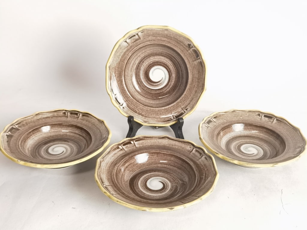 Vintage Santa Anita Ware Vreni Provincial Apple Pl: Vintage Santa Anita Ware Vreni Provincial Apple Plates, 6 1/8in