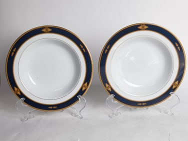 (2) Vintage Wedgwood Embassy Foxworth Plates