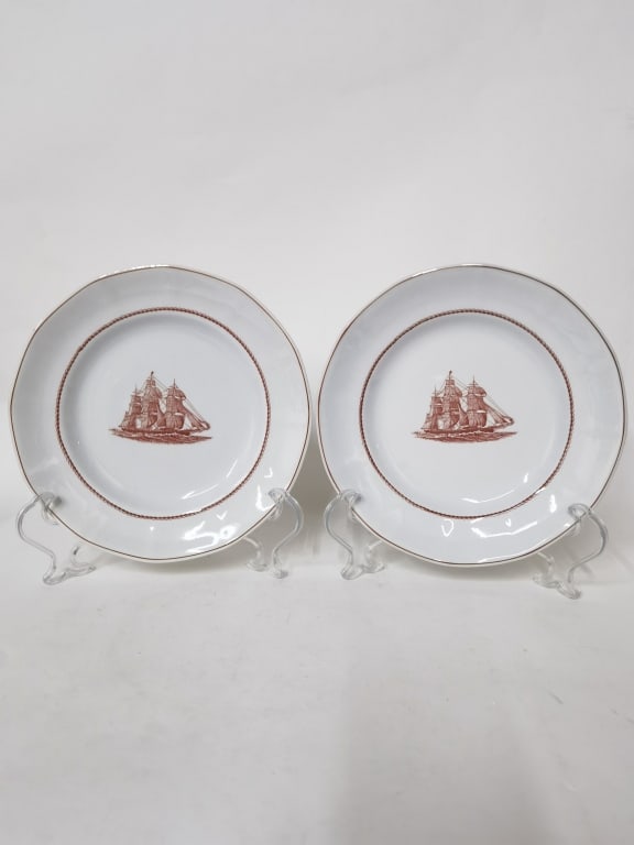 (2) Vintage Wedgwood Porcelain Flying Cloud Plates (1 of 4)