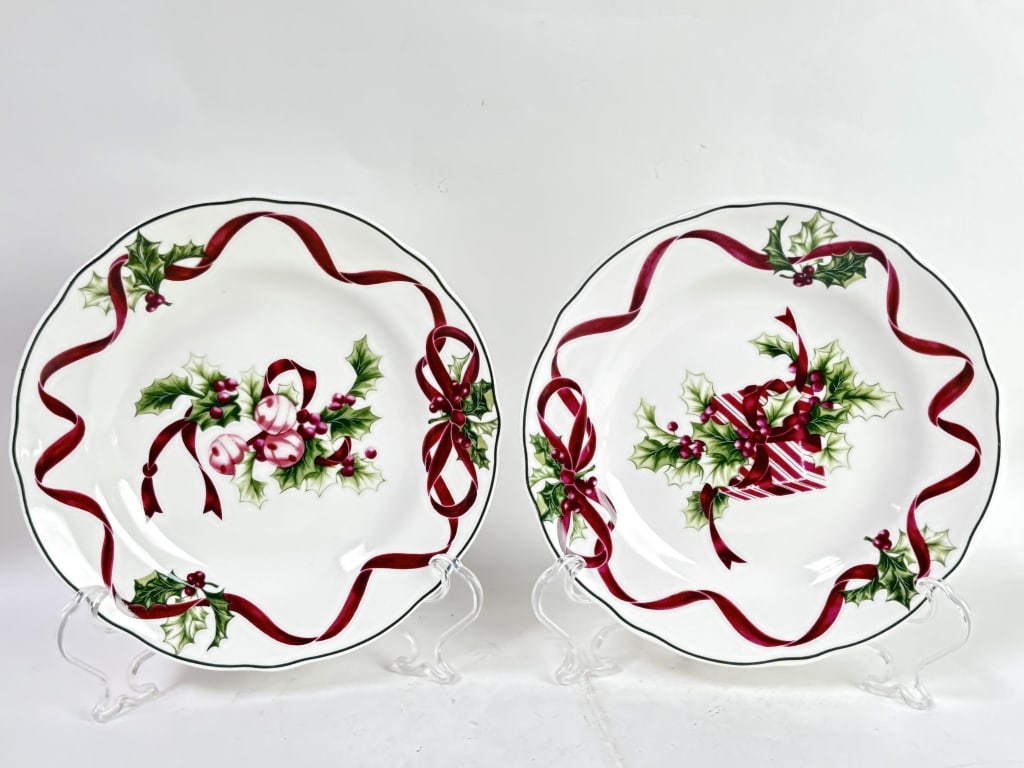 (2) 1998 Charter Club Winter Garland Porcelain Pla: (2) 1998 Charter Club Winter Garland Porcelain Plates, 9in