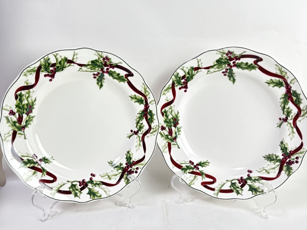 Pr. of 1998 Charter Club Winter Garland Porcelain: Pr. of 1998 Charter Club Winter Garland Porcelain Large Plates, 11.25in