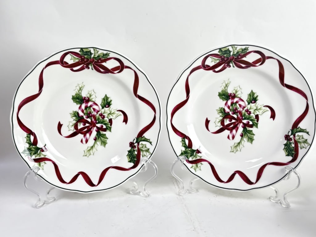 Pr. of 1998 Charter Club Winter Garland Porcelain: Pr. of 1998 Charter Club Winter Garland Porcelain Plates, 9in