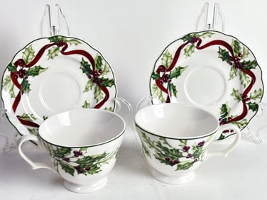 Pr. of 1998 Charter Club Winter Garland Porcelain