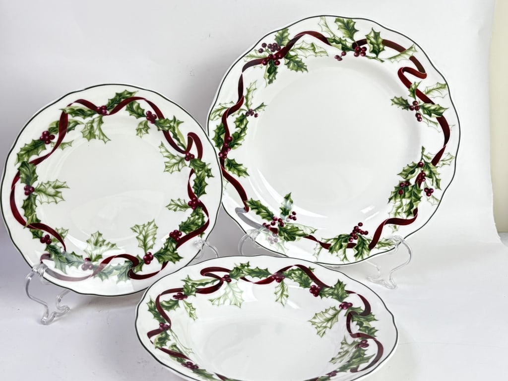 (3) 1998 Charter Club Winter Garland Porcelain: (3) 1998 Charter Club Winter Garland Porcelain Plates, 2in by 11.25in