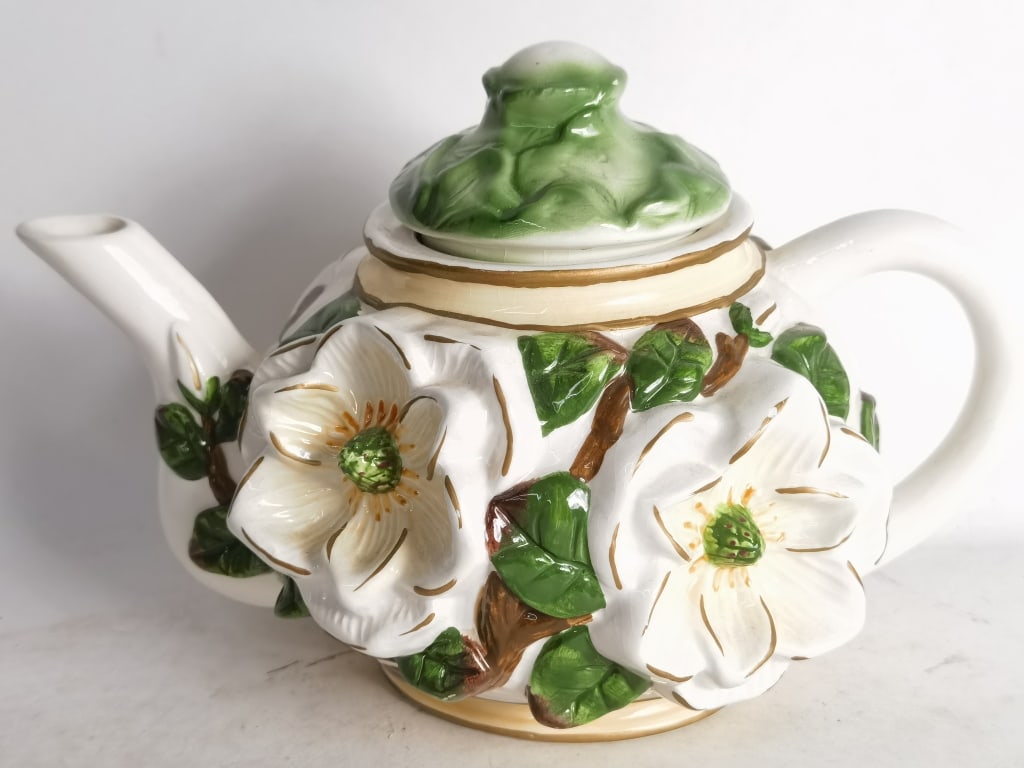 Vintage Ceramic Floral Teapot (1 of 3)