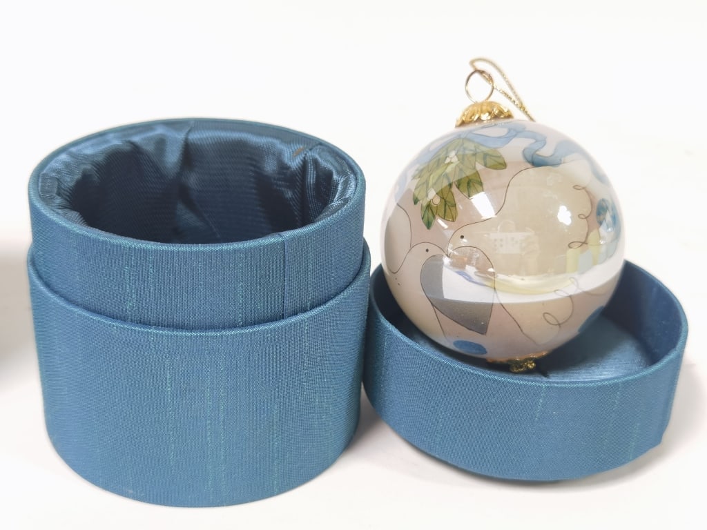 Art Glass Ornament: Art Glass Ornament, 3in