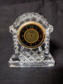 Clear Crystal Quartz Table Clock