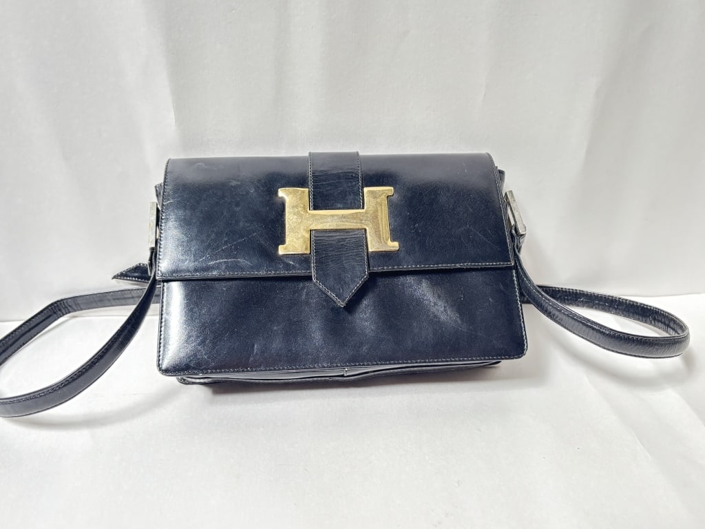 Women's Shoulder Bag: Women's Shoulder Bag, 6.5in by 10in