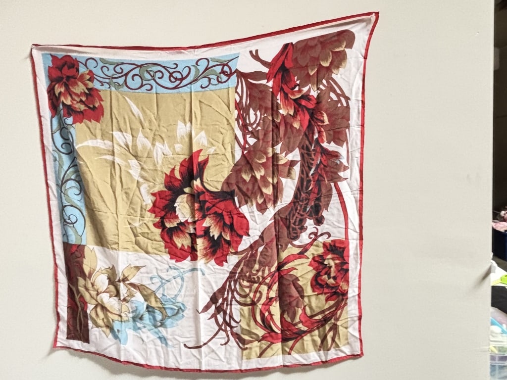 Women's Silk Scarf: Women's Silk Scarf, 42in