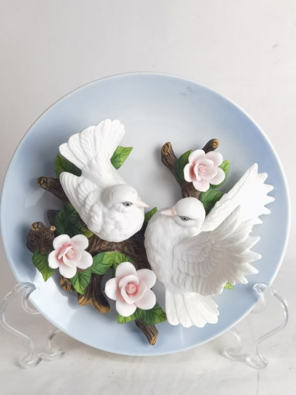 Vintage La Ruche Doves Porcelain Plate (1 of 4)