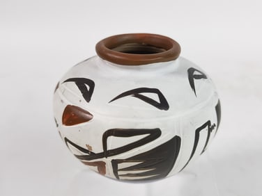 Vintage Native American Pottery Jar